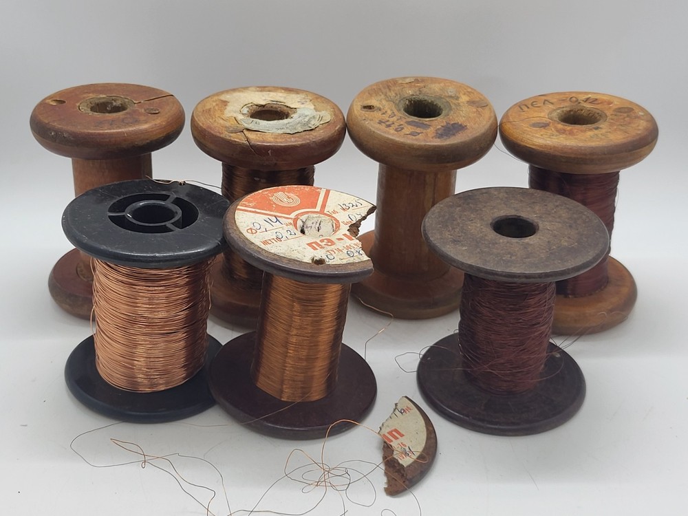 Vintage wooden spools with copper wire, 7 different pieces