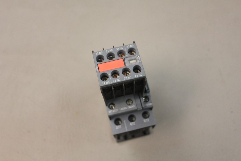 SIEMENS LIGHTING CONTACTOR MODULE LEN00C003347B
