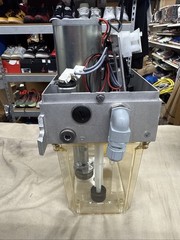 Oil lubrication pump gear pump MKU1-KW2-20040+924 MKU1-KW2-20040 924