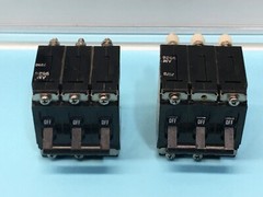 2 Heinemann AM3-A3-A Circuit Breaker, 15A, 250V, 50/60Hz, 181123