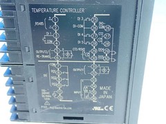 FUJI PXG5CYY1-0VYA1 PXG-SERIES DIGITAL TEMPERATURE CONTROLLER 07251470019