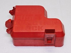 Freightliner A06-68746-002 Power Harness Fuse Junction Block Mega Box 3-Pos