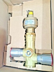 1PC Danfoss ETS 100 034G0508 Electric expansion valve,1 3/8 in- BRAND NEW