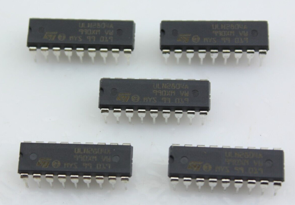 New Qty 5 STMicroelectronics ULN2804A Darlington Transistor Array NPN 18-DIP