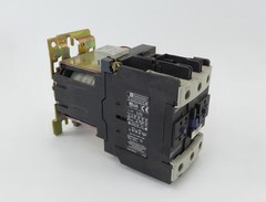 Telemecanique Schneider Electric LP1D8011 Contactor 3P 60HP 125A 480/600V