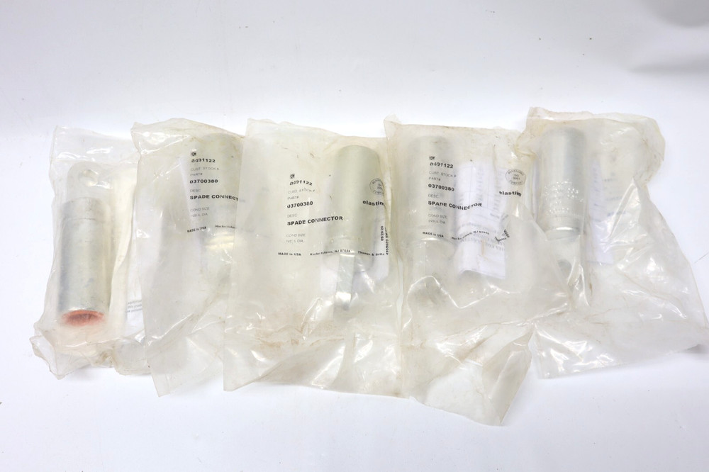 Lot of 5 – Elastimold 03700380 Spade Connector – QTY 5