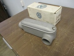 Appleton Unilet Conduit Body BLL125-M Mogul Size: 1-1/4″ New Surplus