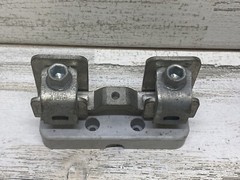 Siemens H64685-1 Insulated Neutral Block with Lugs 200A Nice