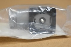Grainger Plug New in Factory Packaging 692915 / 4UB24