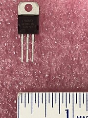 L7806CV 6V VOLTAGE REGULATOR 1.5A TO 220 ST MICRO (LOT OF 10)