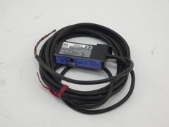 Keyence FS2-60 7′ Photoelectric Fiber Optic Sensor Amplifier Cable 7FT