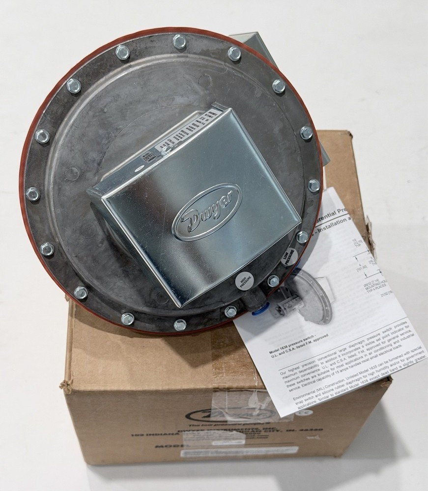 NEW IN ORIGINAL BOX Dwyer 1638-1 T51AH Differential Pressure Air Filter Switch