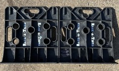 Set of RACK A TIERS Black Wire Dispenser Waterproof Versatile Rustproof Tool