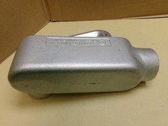 Crouse-Hinds LL200M 53, 2″ Form 5 Conduit Body with Cover