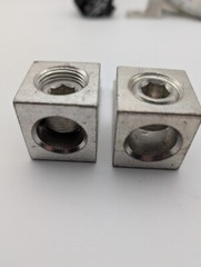 (Lot Of 2) Ilsco TA-350 6-350mcm Aluminum/Copper Lug 2 1/4″