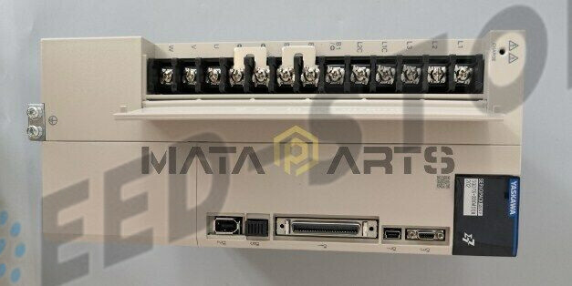 1PCS New YASKAWA SGD7S-330A00B202 server Driver