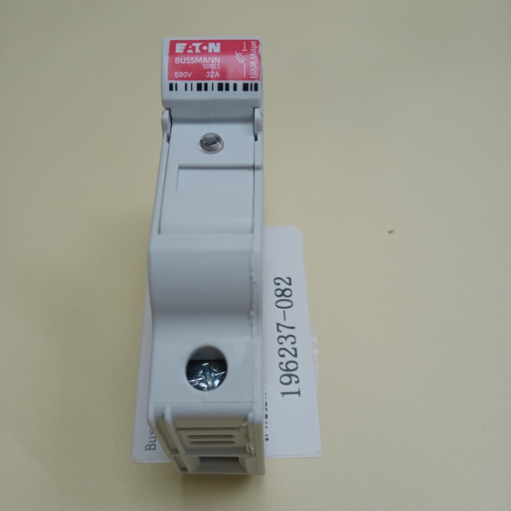 (1 PCS) CHM1DIU Eaton Bussmann Fuse Holder NEW