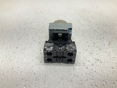 Siemens 3SB3400-0C Red Momentary Push Button 3SB3400-1PB (TSC)