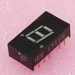 Lot of 4 – LR1737R – IEE1737R – Seven Segment Numeric LED Opto Display