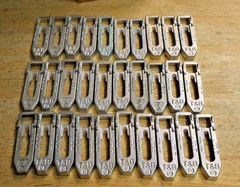 Box of 30 Thomas & Betts 1350AL Aluminum Rigid Conduit Pipe Spacer 3/8 to 1″