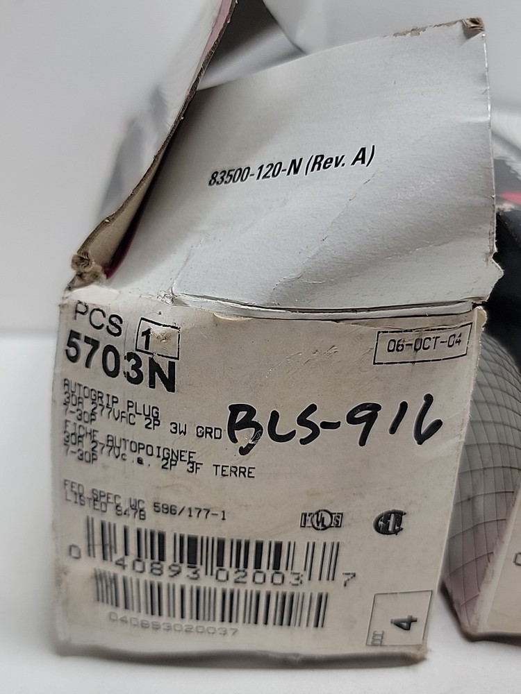 Cooper 5703N Plug 30A 277V 2P3W Straight Gray