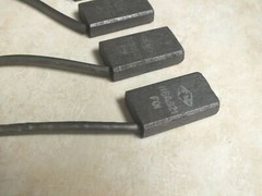 Lot of 4 NOS New EM Carbon Motor Brush P/N 118A821 F01 NOS 1-1/2″L 15/16W