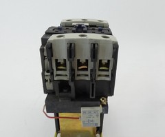 Telemecanique Schneider Electric LP1D8011 Contactor 3P 60HP 125A 480/600V