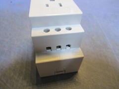 1 – Siemens 5TE6 804 5TE6 804 125VAC 15A Socket. NEW Out of the original package