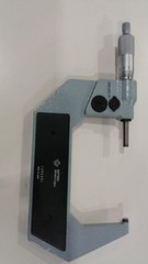 Mitutoyo 293-424N Digital Micrometer, Flatness, 0.3μm, ±1 Count, 5-10V