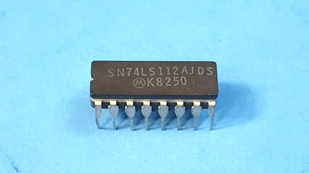 ONE-Ceramic IC, SN74LS112AJDS, dual J-K negative edge-triggered flip-flop, 16pin