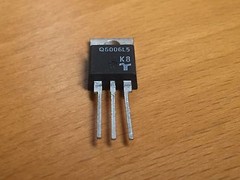 Littelfuse Q6006L5 Triac, 600 V, 6 A, TO-220AB, 50 mA, 1.3 V, 500 mW (3pcs)