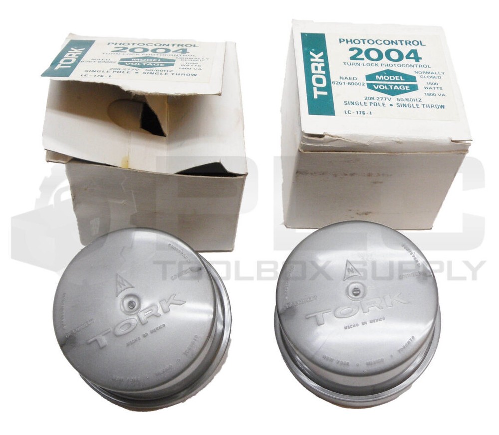 LOT OF 2 NEW TORK 2004 PHOTOCONTROL 208-277V 50/60HZ 6261-60002 *READ*