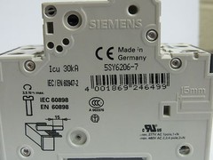 SIEMENS CIRCUIT BREAKER 5SY6206-7 5SY62 MCB C6 6 AMP A 6A 400V W/ AUX 5ST3010AS