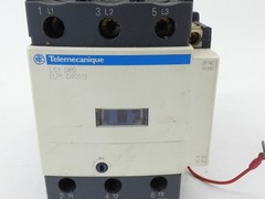 Telemecanique Schneider Electric LC1-D80 LP1-D8011 Contactor 3P 125A LA4