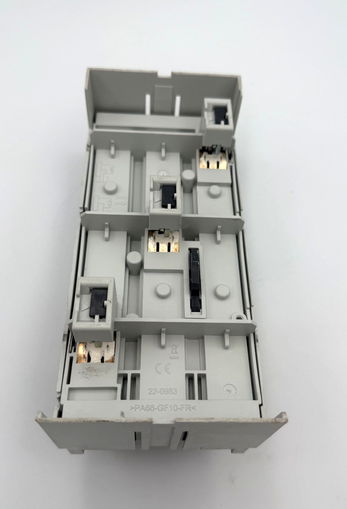 SIEMENS 8US1215-4SS00 Busbar Adapter 3-Pole 400A System