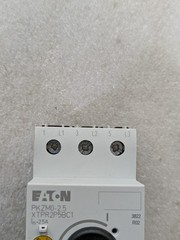 Eaton XTPR2P5BC1NL PKZM0-2.5 Manual Motor Protector Circuit Breaker 1.6-2.5A IEC
