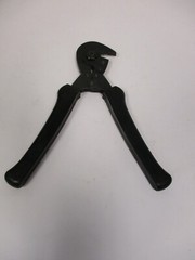 WIRE CUTTERS, US-5000 VOLTS MAX. CABLE CUTTERS, USED