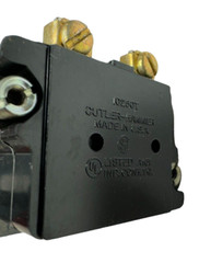 Eaton Cutler-Hammer 10250T184 – Standard Industrial Light, Trans. 1-hole, 480V
