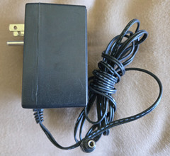 Total Power TP48-111ER Power Supply 9 VDC 0.55 Amp Wall Adapter ~TESTED~