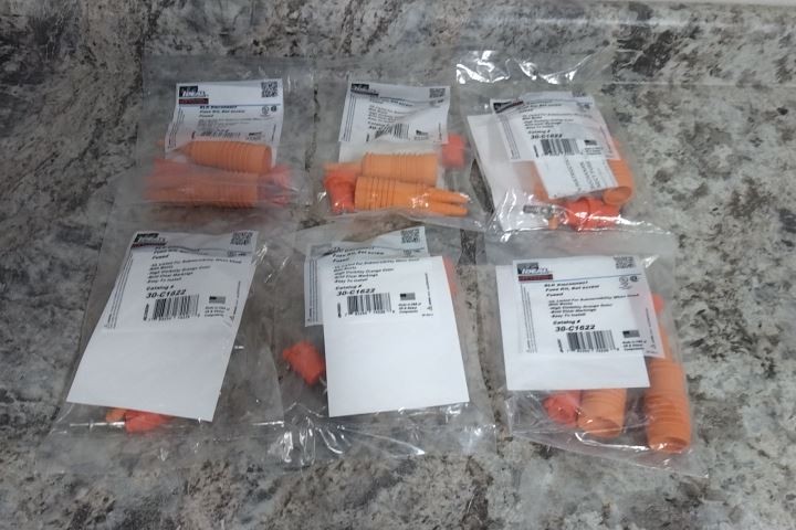 Ideal 30-C1622 6 Pk 600V Maximum Voltage Orange Street Light Disconnect