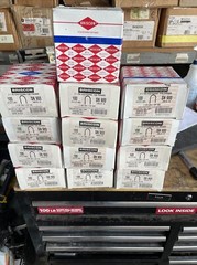 1- Box 100 Briscon SN 900 Briscon SN 900 100 Cable Staples Catalog Code: SN 900