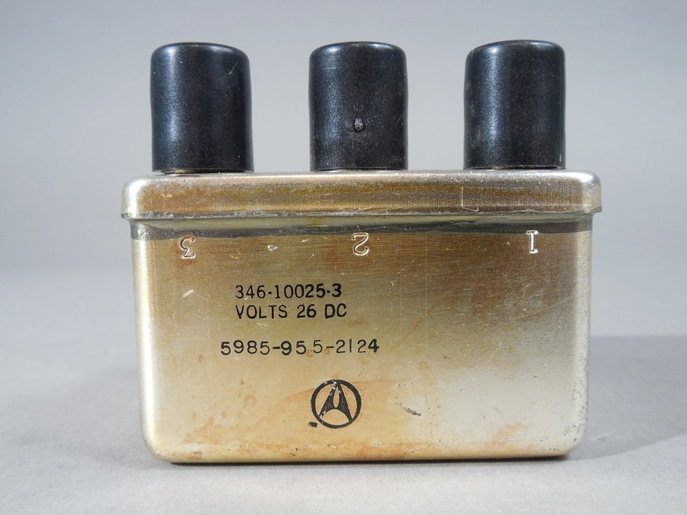 NOS – Amphenol 346-10025-3 Volts 26 DC