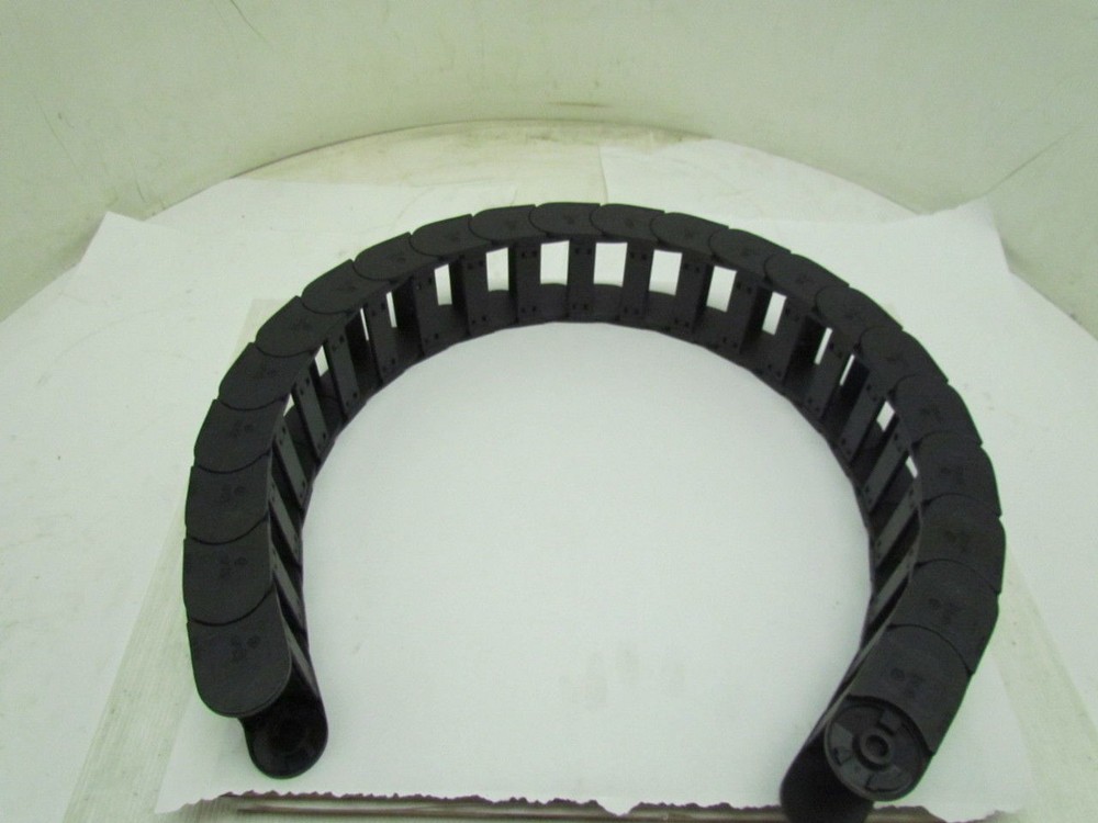 Cable/Hose Carrier 200mm Bending Radius 70mmW x 28mmH Window 46mm Pitch 41.5″ L