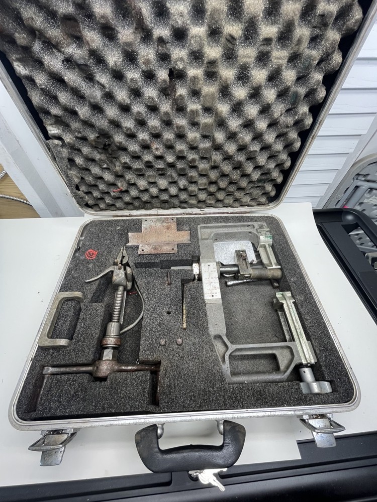 Corning Siecor Splice Closure Tool Kit UNC Cutter in Case
