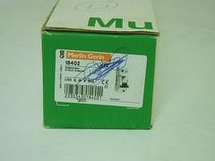 BOX OF 12 MERLIN GERIN 18402 NEW MULTI 9 C120H CIRCUIT BREAKERS 18402