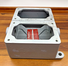 Appleton EFDC275-NL-Q Control Station Mounting Body Electrical Box 2-Gang New