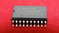 Lot of 12 Semiconductors 74HC377D Octal D-Type Flip-Flop Date Enable 20-SOIC