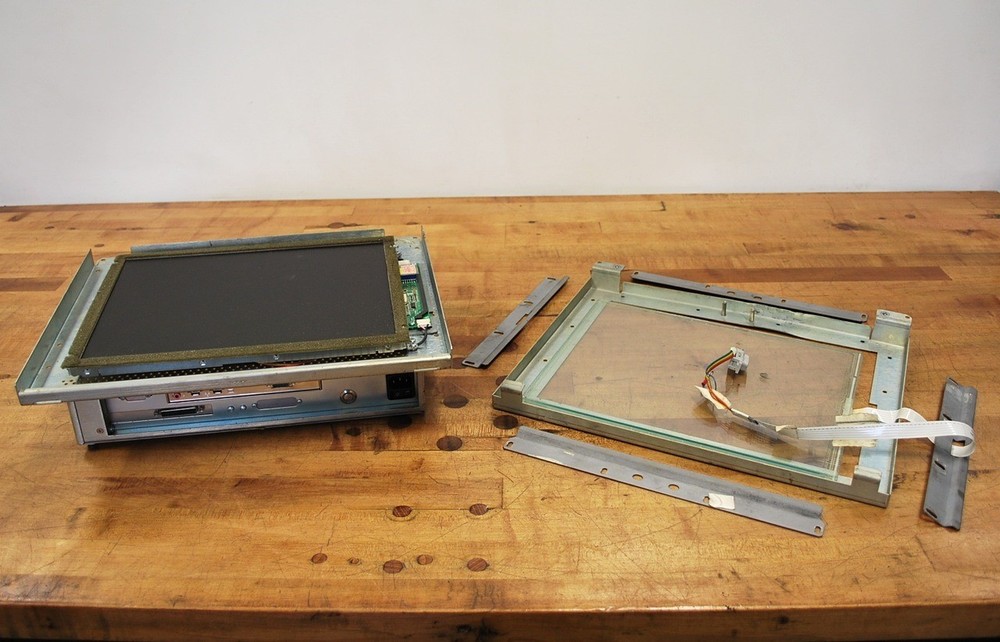 Dynics FASC15I3HA Industrial Computer – USED