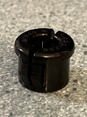 Qty 50 – HEYCO K500-250 Part #2057 – 1/2″ Black Snub Bushing Grommet – ID 1/4″