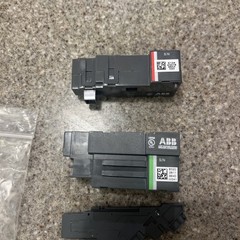 ABB Ekip Com Modbus RTU + Ekip Supply 110–240V + 3x Plug Modules – Emax/Tmax